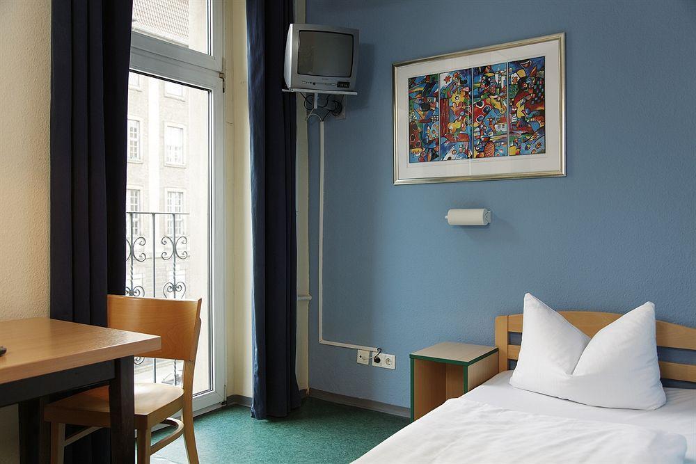 Acama Hotel & Hostel Schoeneberg Berlin Zewnętrze zdjęcie